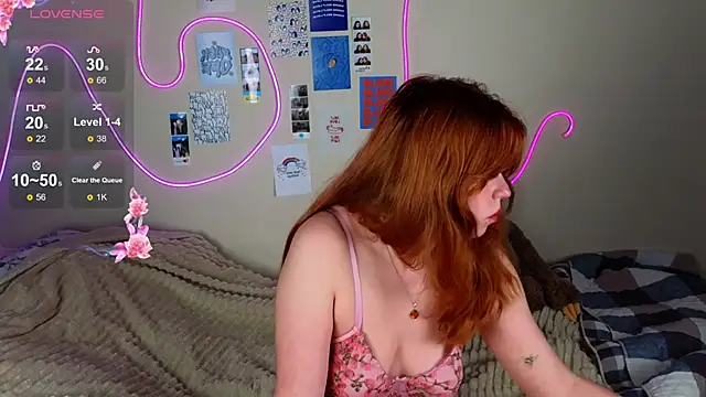 Penny Staaar online show from February 2025 08:53:02 PM