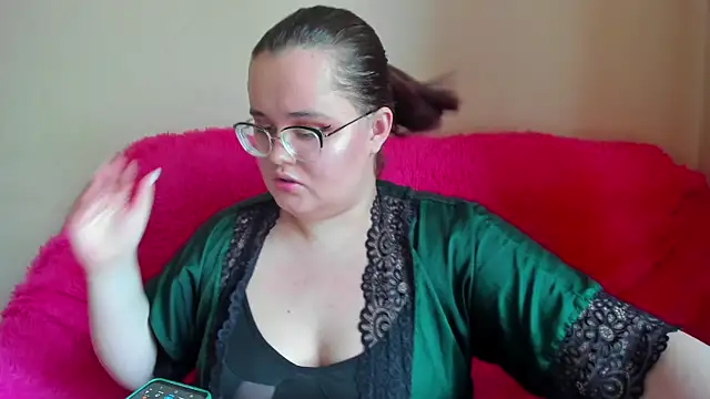 Jessica Joy online show from October 2025 01:08:01 PM