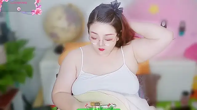 Weiwei5200 online show from November 2025 02:17:01 PM