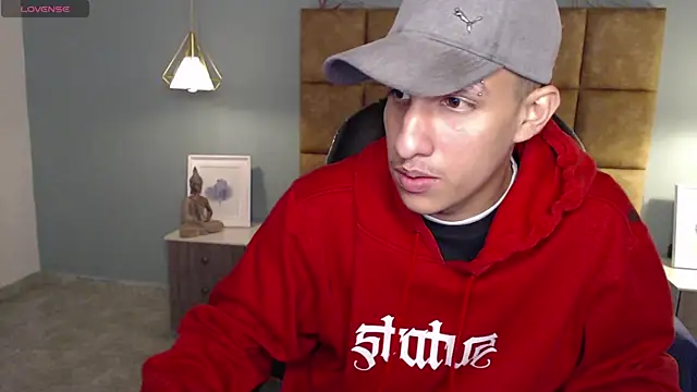 Snapshot of Jheidertwink chatting on December 2024 03:27:02 AM Jheidertwink online show from December 2024 03:27:02 AM