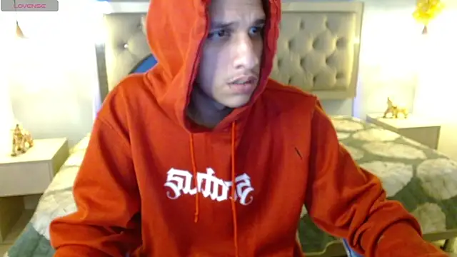 Snapshot of Jheidertwink chatting on December 2024 09:31:01 AM Jheidertwink online show from December 2024 09:31:01 AM