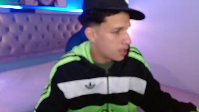 Snapshot of Jheidertwink chatting on January 2025 03:39:01 AM Jheidertwink online show from January 2025 03:39:01 AM