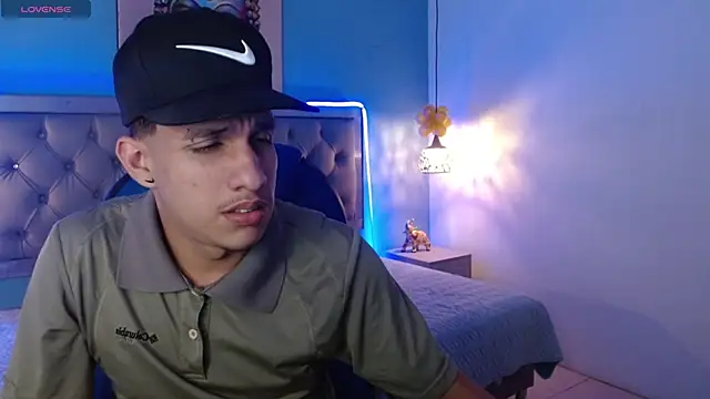 Snapshot of Jheidertwink chatting on January 2025 03:22:01 AM Jheidertwink online show from January 2025 03:22:01 AM