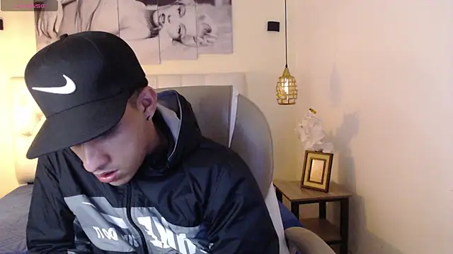 Snapshot of Jheidertwink chatting on January 2025 03:44:01 AM Jheidertwink online show from January 2025 03:44:01 AM