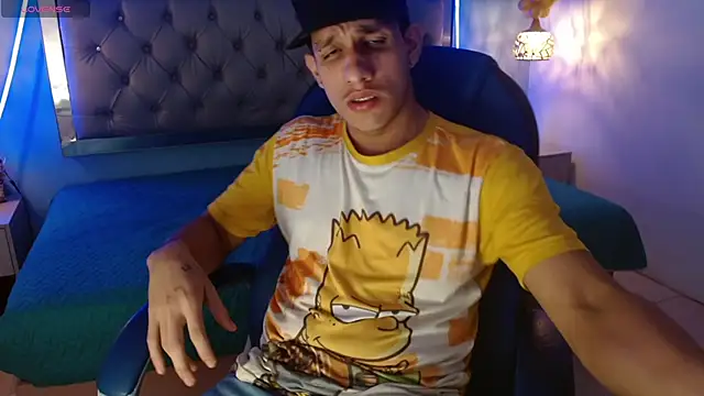 Snapshot of Jheidertwink chatting on February 2025 03:43:02 AM Jheidertwink online show from February 2025 03:43:02 AM