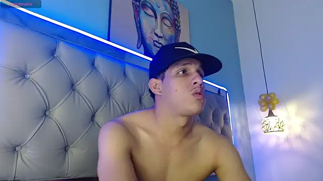 Snapshot of Jheidertwink chatting on February 2025 09:37:01 AM Jheidertwink online show from February 2025 09:37:01 AM