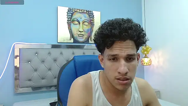 Snapshot of Jheidertwink chatting on February 2025 03:43:02 AM Jheidertwink online show from February 2025 03:43:02 AM