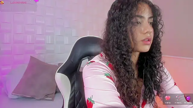 Snapshot of yaya23x chatting on October 2025 02:53:01 PM yaya23x online show from October 2025 02:53:01 PM