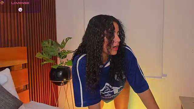 Snapshot of yaya23x chatting on November 2025 02:39:02 PM yaya23x online show from November 2025 02:39:02 PM