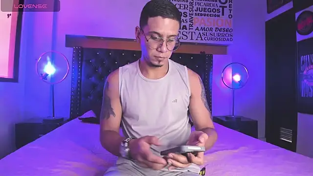 JoshMillerr  online show from February 2025 04:46:02 PM