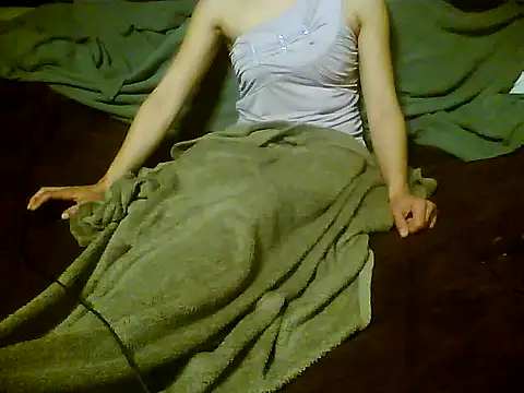 Snapshot of fuckingcoupl chatting on January 2025 04:13:01 AM fuckingcoupl online show from January 2025 04:13:01 AM