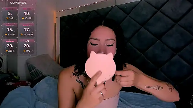 Snapshot of Nellyhills chatting on October 2025 10:54:02 PM Nellyhills online show from October 2025 10:54:02 PM