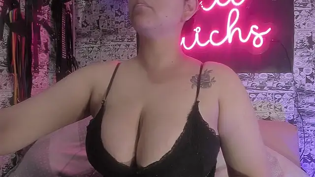 Snapshot of lilit_fetichs chatting on September 2025 11:10:01 PM lilit fetichs online show from September 2025 11:10:01 PM