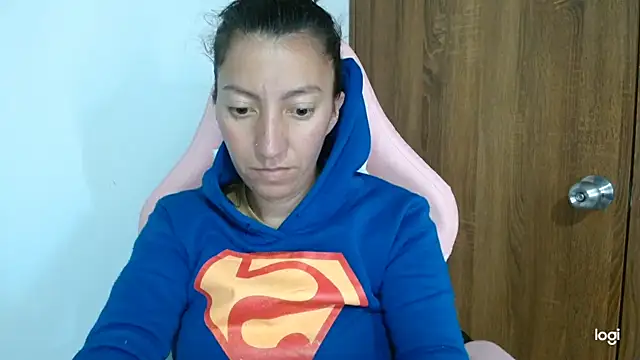 kaybabyhot online show from October 2025 04:36:02 PM