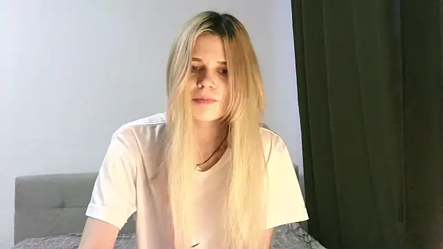 Steph Cutey online show from December 2024 12:00:02 PM