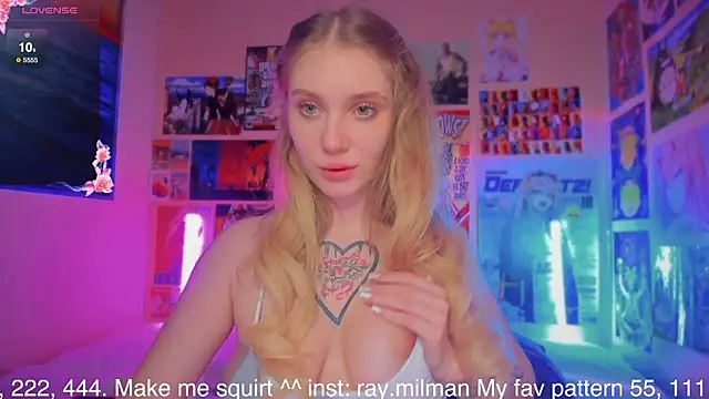 Snapshot of AliceMilman chatting on March 2025 03:21:01 PM AliceMilman online show from March 2025 03:21:01 PM