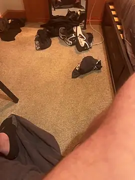 Snapshot of naughtyukcouple chatting on March 2025 01:53:02 AM naughtyukcouple online show from March 2025 01:53:02 AM