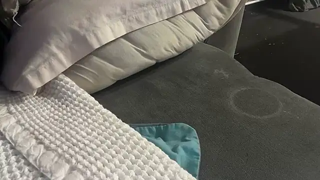 Snapshot of houy111111 chatting on October 2025 06:02:01 PM houy111111 online show from October 2025 06:02:01 PM