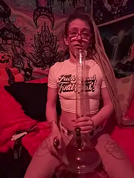 Stonermama666420 online show from January 2026 03:44:01 AM