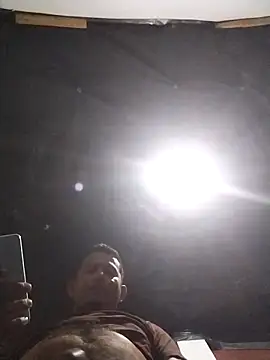 Snapshot of Feli230990 chatting on March 2025 05:54:01 AM Feli230990 online show from March 2025 05:54:01 AM