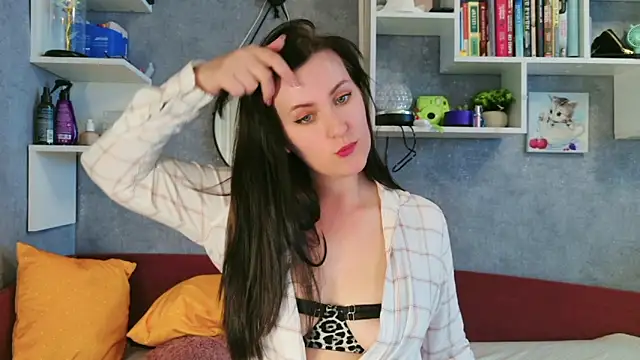 liya gorgeous online show from May 2026 03:40:01 PM