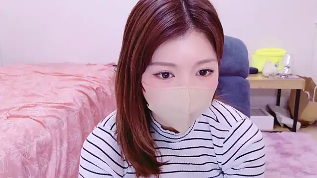 Snapshot of Runarunapi chatting on October 2025 01:19:01 AM Runarunapi online show from October 2025 01:19:01 AM