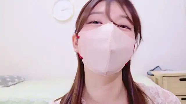 Snapshot of Runarunapi chatting on November 2025 12:48:02 PM Runarunapi online show from November 2025 12:48:02 PM