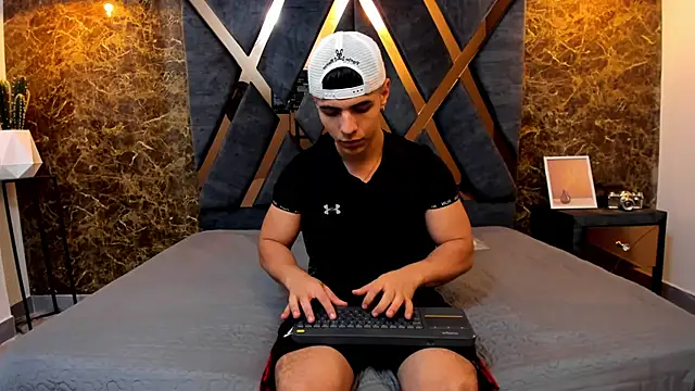 Flynn Riider online show from January 2025 02:24:02 PM