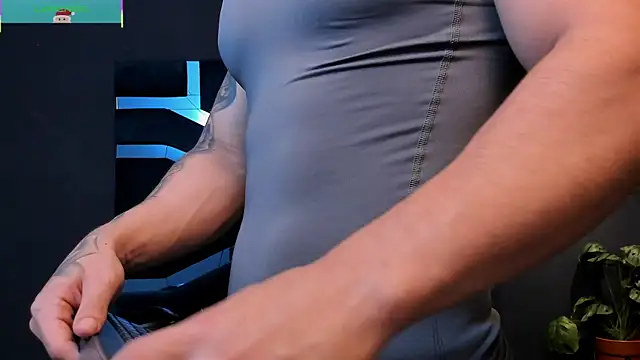 Flynn Riider online show from December 2025 05:29:02 PM