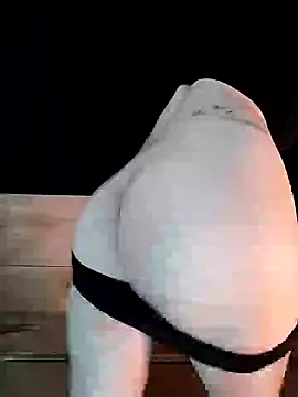 Snapshot of Sweety-Cat chatting on December 2024 01:08:01 AM Sweety-Cat online show from December 2024 01:08:01 AM