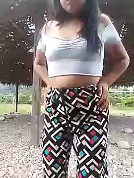 Danna-linyi online show from December 2024 09:33:01 PM