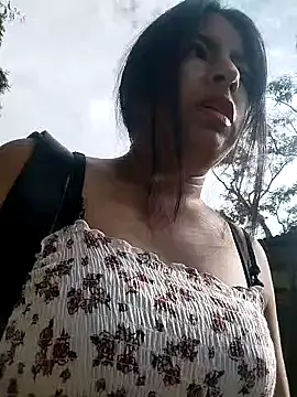 Danna-linyi online show from March 2025 09:06:02 PM