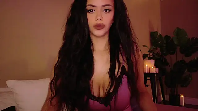 Snapshot of MayaIndica chatting on March 2025 08:56:02 AM MayaIndica online show from March 2025 08:56:02 AM