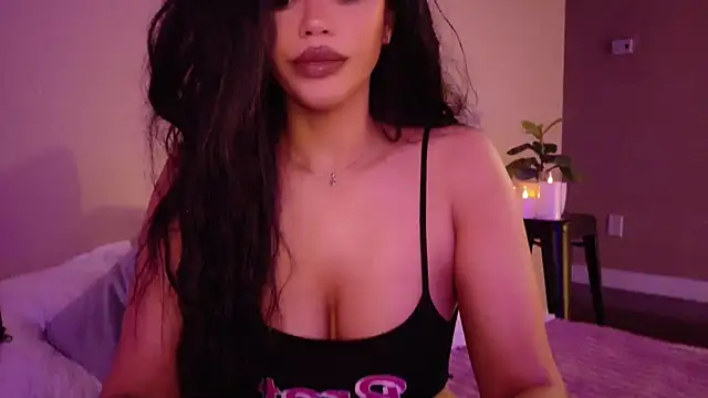 Snapshot of MayaIndica chatting on March 2025 09:28:01 AM MayaIndica online show from March 2025 09:28:01 AM