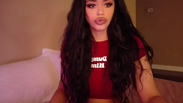 Snapshot of MayaIndica chatting on March 2025 05:56:01 AM MayaIndica online show from March 2025 05:56:01 AM