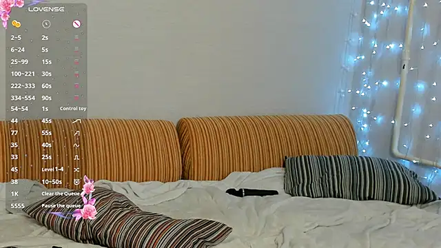 Snapshot of emily_cline chatting on February 2025 07:40:01 AM emily cline online show from February 2025 07:40:01 AM