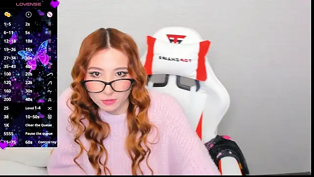 Snapshot of emily_cline chatting on September 2025 04:43:02 PM emily cline online show from September 2025 04:43:02 PM