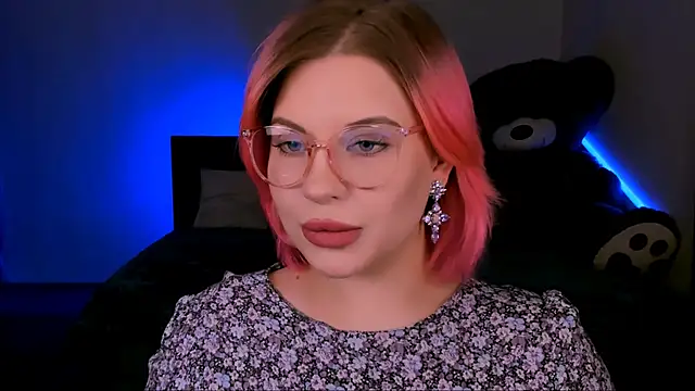 evaharve online show from March 2025 08:49:01 PM