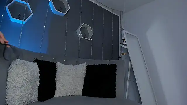 slutty venus online show from March 2025 03:05:02 AM