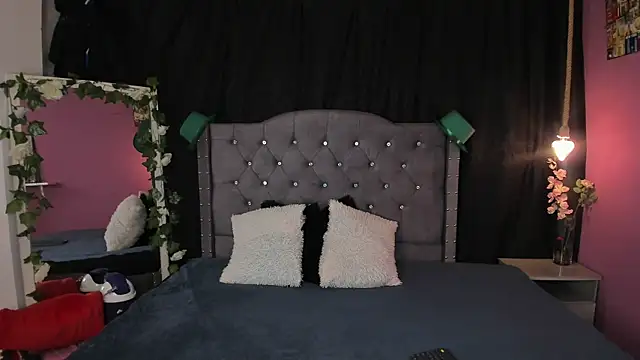 slutty venus online show from March 2025 02:39:02 AM