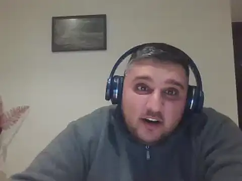 Snapshot of _revianzip1 chatting on January 2025 05:58:01 PM  revianzip1 online show from January 2025 05:58:01 PM