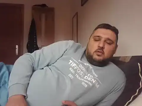 Snapshot of _revianzip1 chatting on January 2025 02:28:02 PM  revianzip1 online show from January 2025 02:28:02 PM