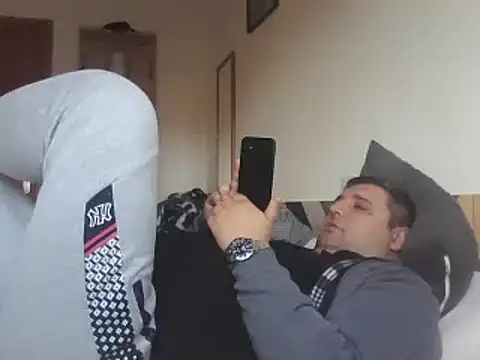 Snapshot of _revianzip1 chatting on February 2025 04:39:02 PM  revianzip1 online show from February 2025 04:39:02 PM