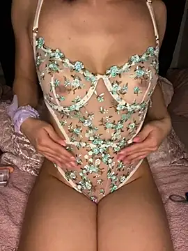 badenaz34 online show from January 2025 04:46:01 PM