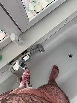 Snapshot of Loco42- chatting on January 2025 01:22:01 PM Loco42- online show from January 2025 01:22:01 PM