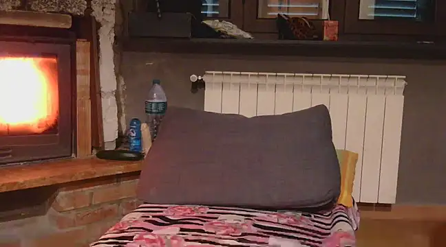 Emily andre online show from March 2025 09:28:01 AM