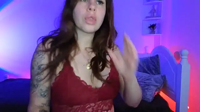 Snapshot of April_wow chatting on November 2025 09:51:02 PM April wow online show from November 2025 09:51:02 PM