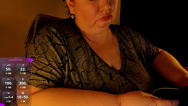 SexxyDreams1 online show from February 2025 10:44:02 PM