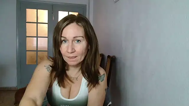 Snapshot of TamaraSweetxo chatting on December 2024 04:02:02 PM TamaraSweetxo online show from December 2024 04:02:02 PM