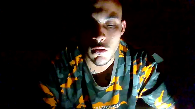 Snapshot of FTM98xxx chatting on February 2026 05:18:01 PM FTM98xxx online show from February 2026 05:18:01 PM